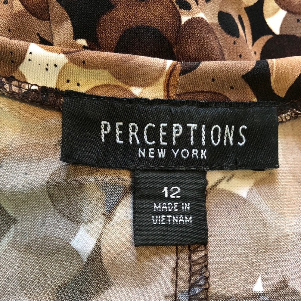 Perceptions 2 Piece Pant Suit - Picture 7 of 8